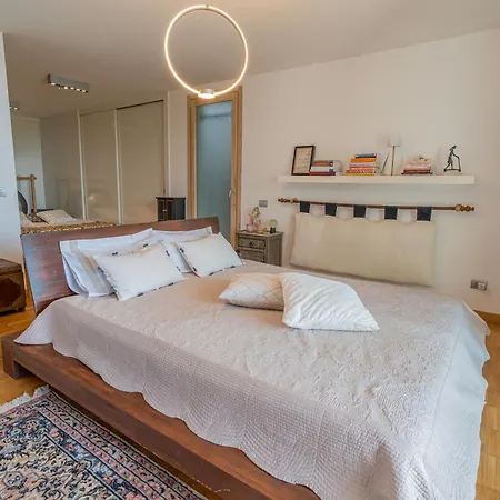 Holiday home Artemis *