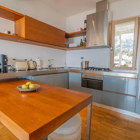 Artemis Holiday home