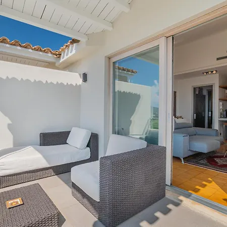 Holiday home Artemis *